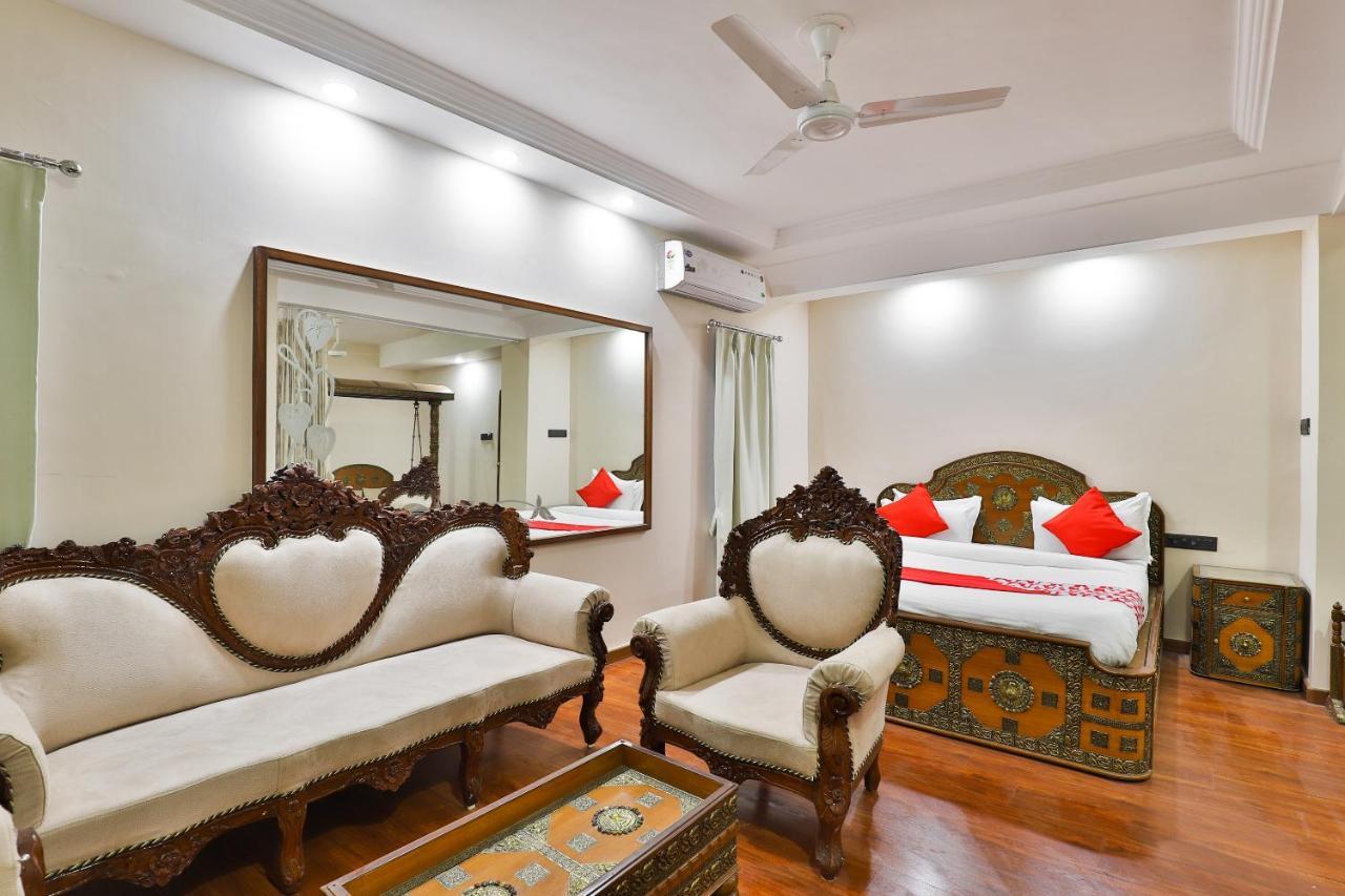 Oyo 23540 Hotel Suryakant Rajkot Exterior photo